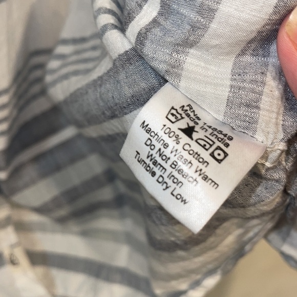 Free Planet Mens White/Gray Striped Collared Short Sleeve Button Up Shirt - Picture 4 of 5